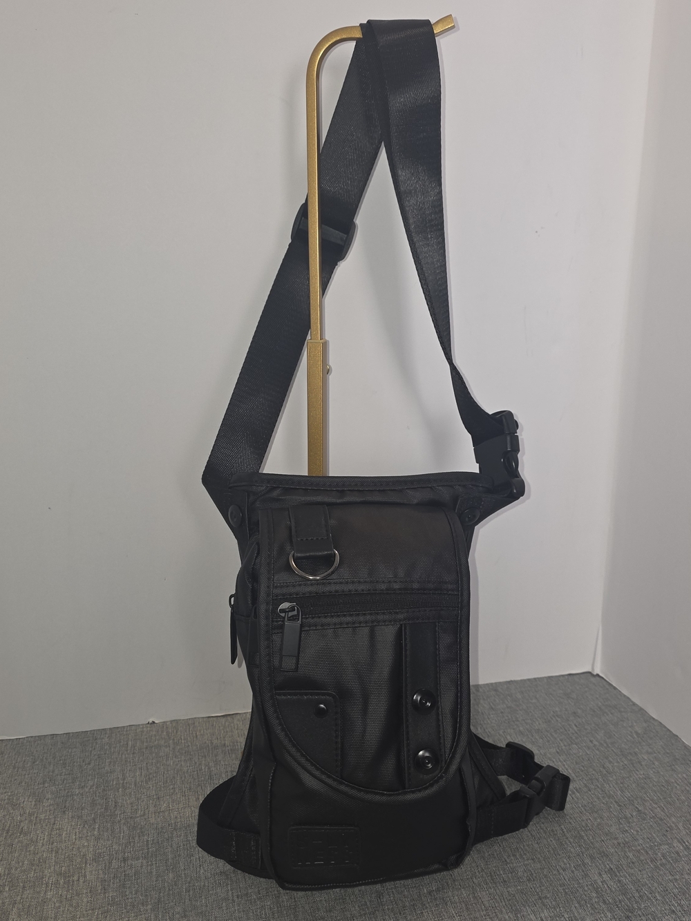 Black Technical Waist And Thigh Bag - Durable Everyday Carry - Picture 2 of 12